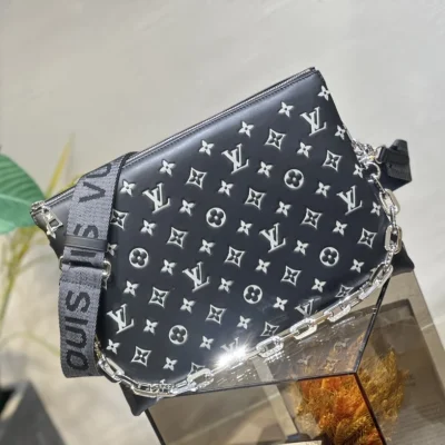 Alternative view of Wholesale Luxury Louis Vuitton Coussin Monogram Lambskin Mm M21661 Black/Gray