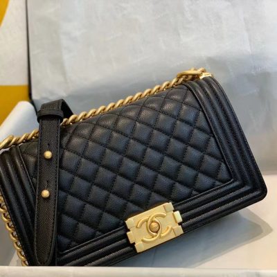 Wholesale Luxury Chanel Boy Chanel Chain Shoulder Bag A67086 Caviar Skin Black Used Women Shw