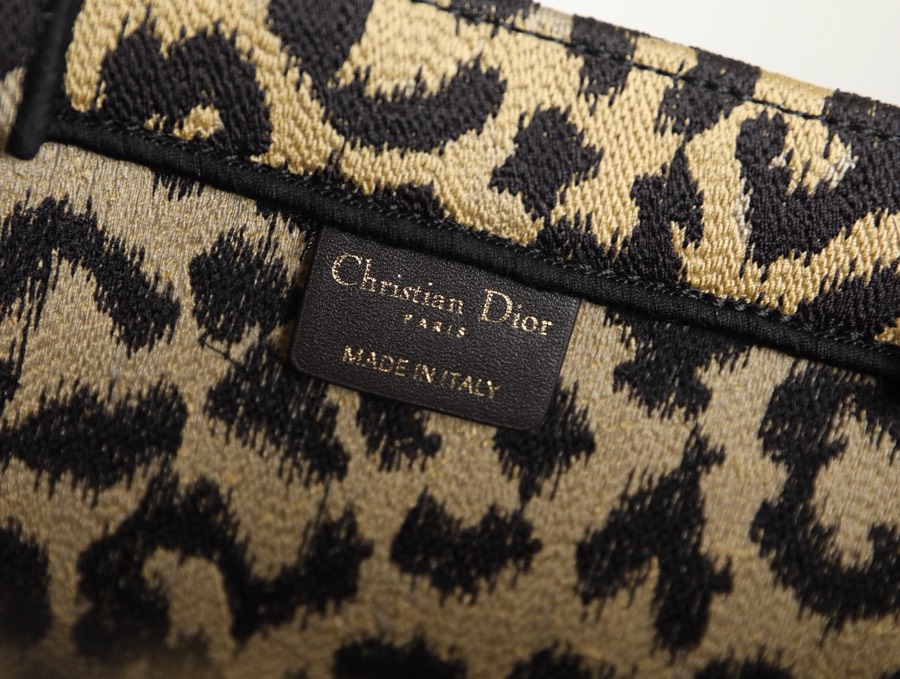 Wholesale Luxury Dior Book Tote Large Beige Multicolor Mizza Embroidery M1286Zrhm_M918 - Image 2