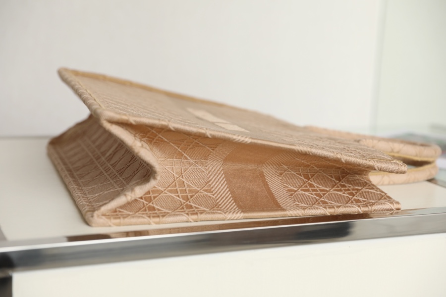 Wholesale Luxury Dior Book Tote Natural Cannage Raffia - Image 7