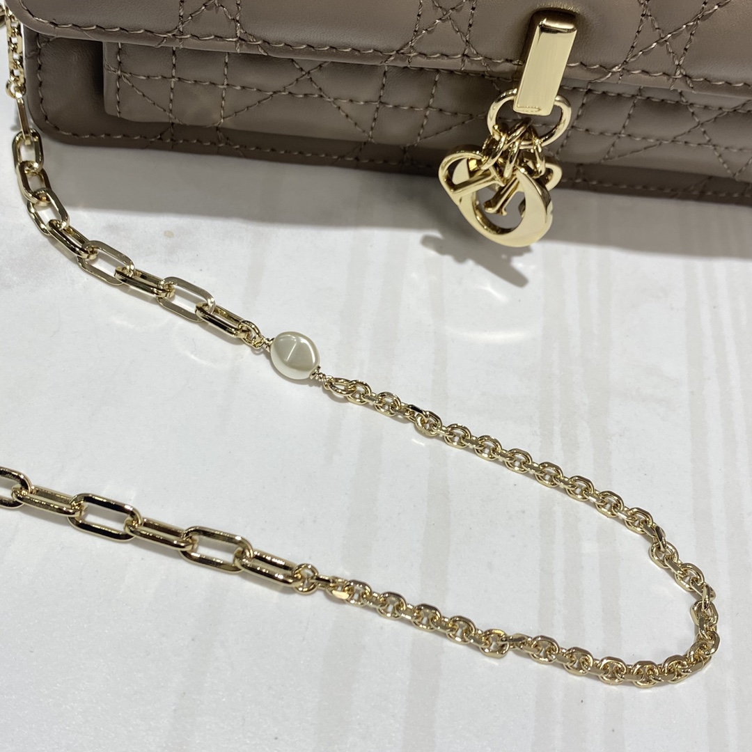 Wholesale Luxury Dior Lady Dior Chain Pouch S0937Onmj_M116 - Image 4