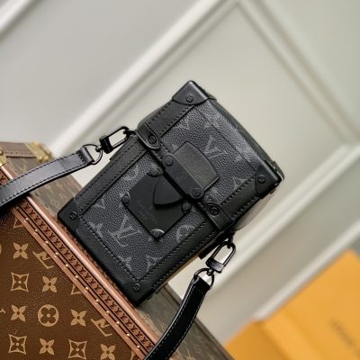Wholesale Luxury Louis Vuitton Vertical Trunk Wearable Wallet M82077