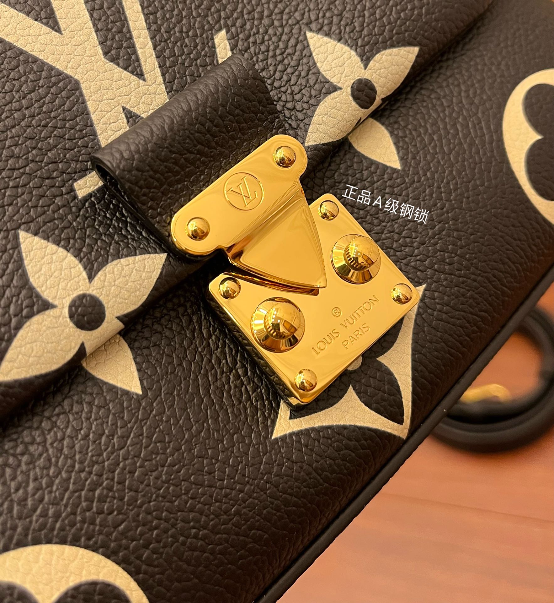 Wholesale Luxury Louis Vuitton Madeleine Bb M45978 - Image 8
