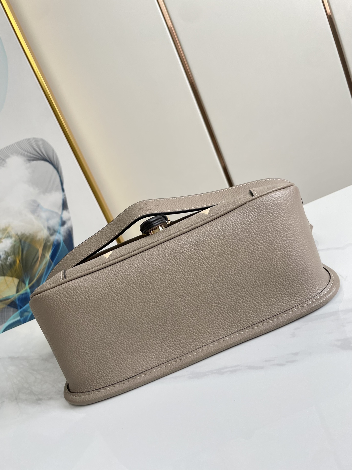 Wholesale Luxury Louis Vuitton Diane M46583 - Image 8