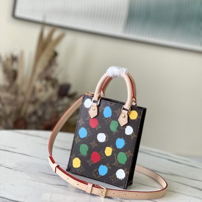 Wholesale Luxury Louis Vuitton Yk Petit Sac Plat M81867