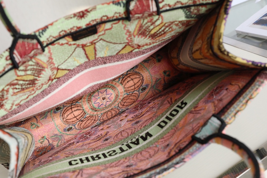 Wholesale Luxury Dior Book Tote Large Powder Pink Dior Jardin Magique Embroidery - Image 2