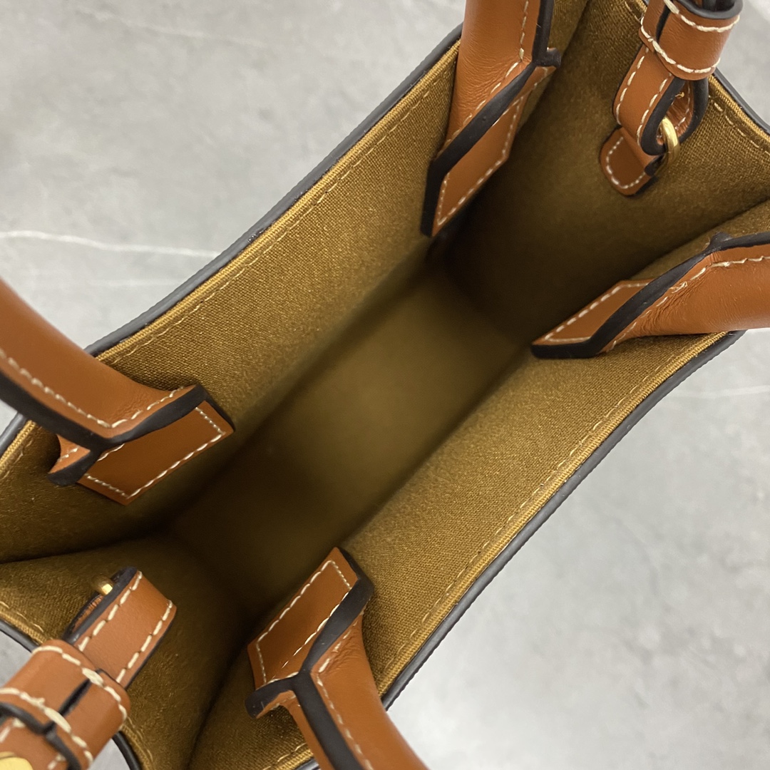 Wholesale Luxury Celine Triomphe Mini Tote Black 194372Bzk.04Lu - Image 3