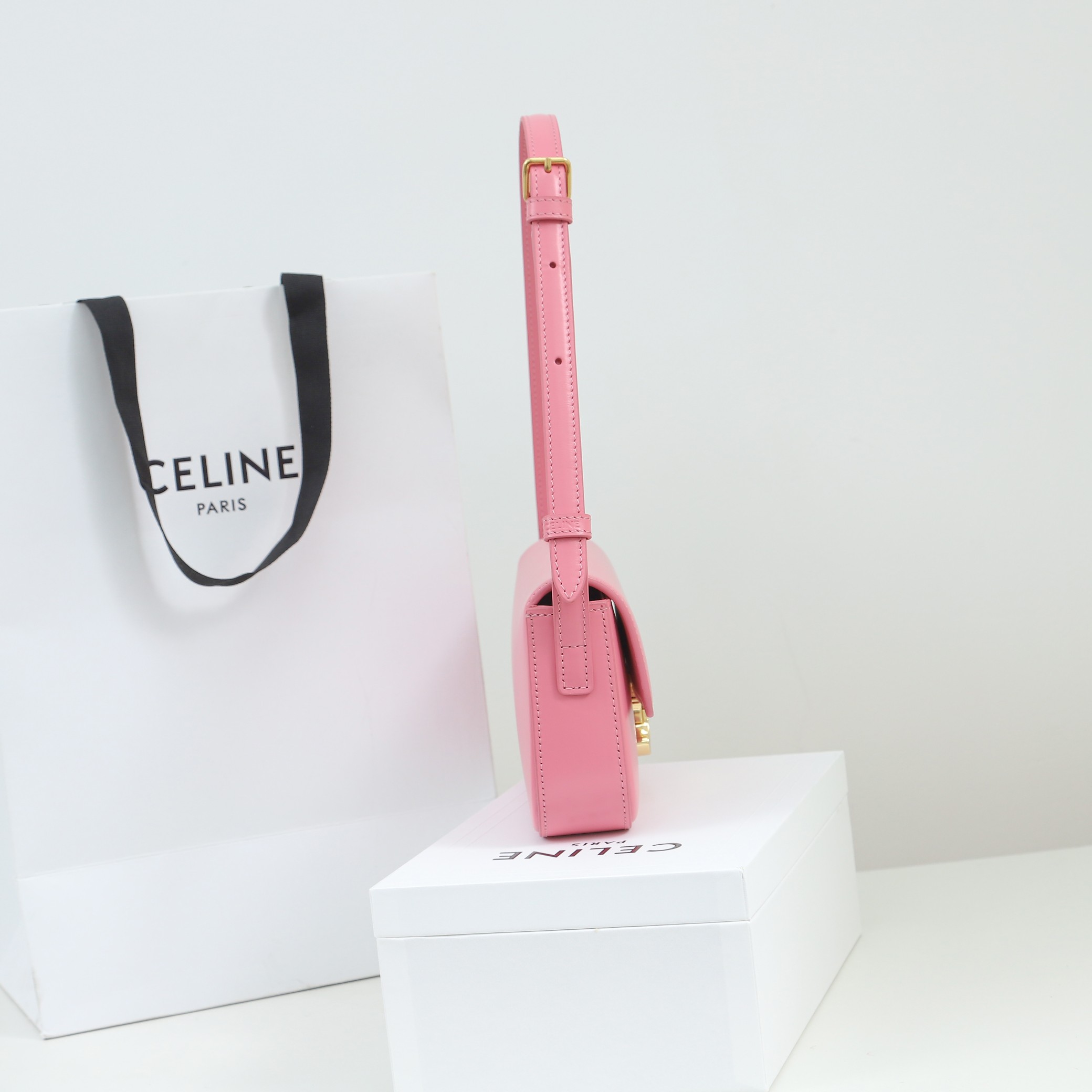 Wholesale Luxury Celine Shoulder Bag Triomphe In Shiny Calfskin Pink - Image 4