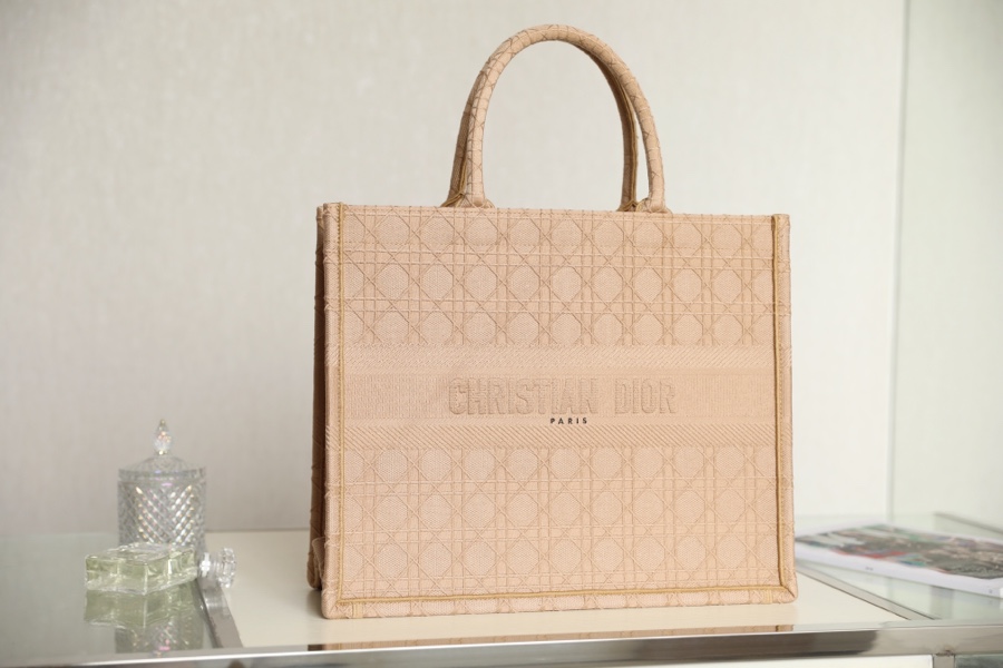 Wholesale Luxury Dior Book Tote Natural Cannage Raffia