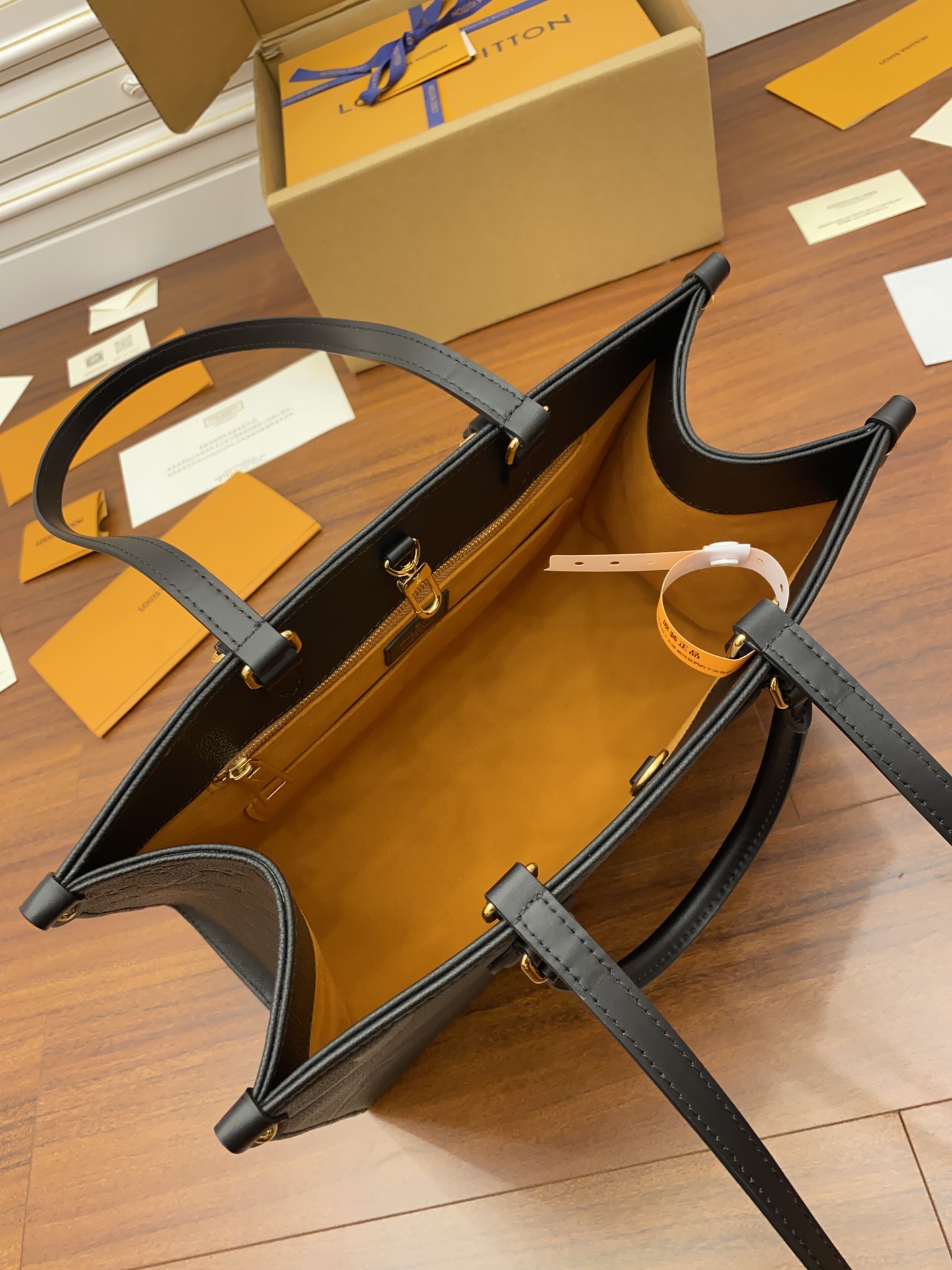 Wholesale Luxury Louis Vuitton Onthego Mm M45595 - Image 2