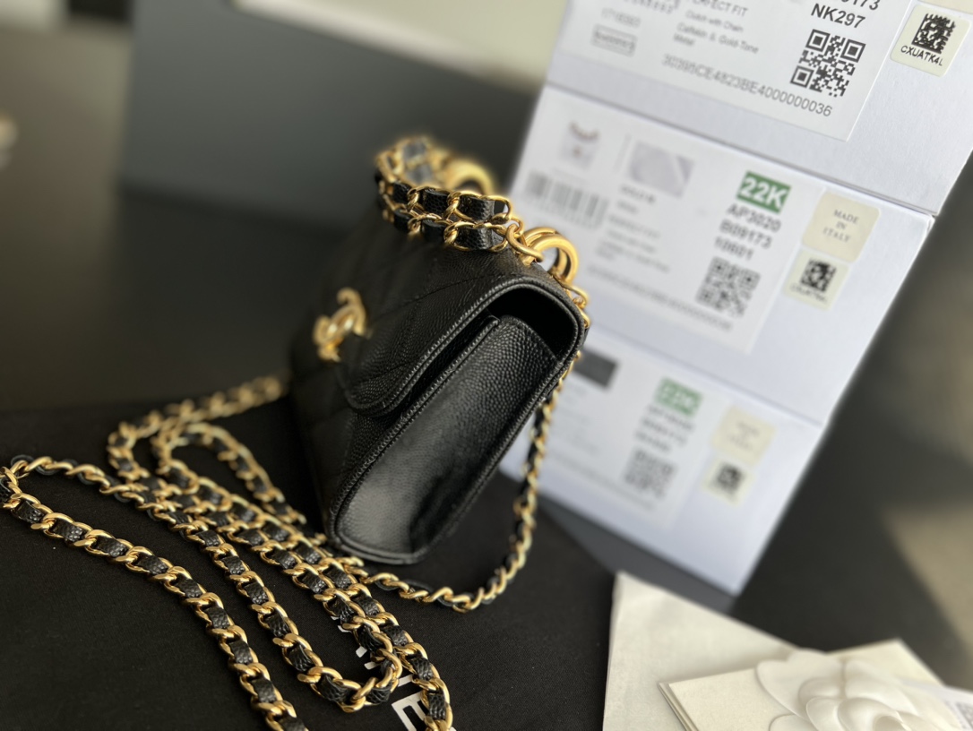 Wholesale Luxury Chanel Clutch With Chain - Image 6