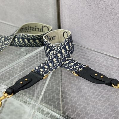Alternative view of Wholesale Luxury Dior Large Bobby Bag Black Box Calfskin With Blue Dior Oblique Embroidered Strap M9320Umob_M911