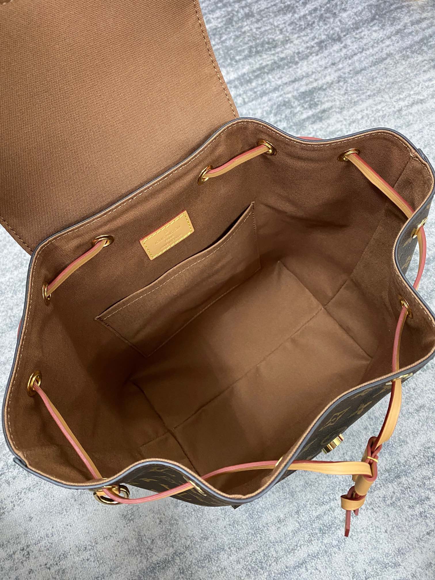 Wholesale Luxury Louis Vuitton Montsouris Pm M45501 - Image 3