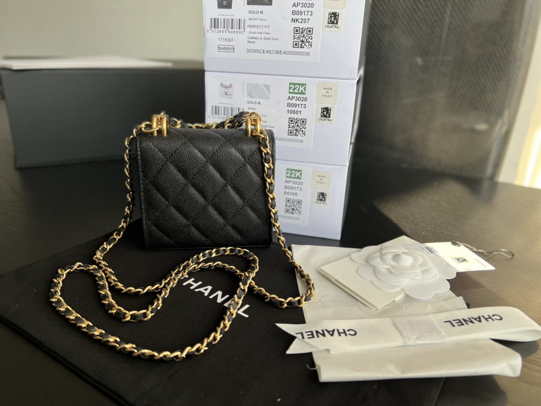 Wholesale Luxury Chanel Clutch With Chain - Image 8