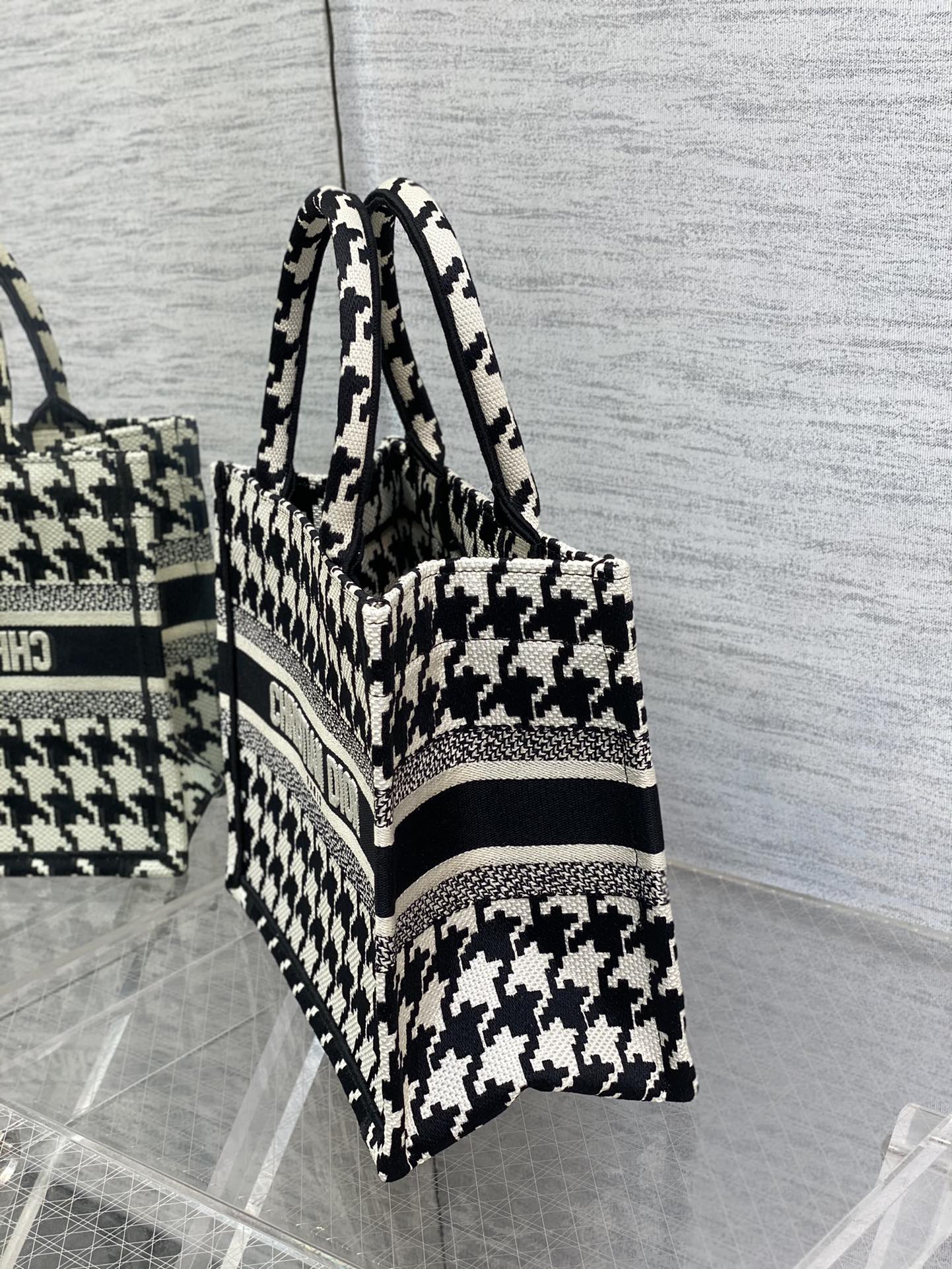 Wholesale Luxury Dior Book Tote Medium Black Macro Houndstooth Embroidery M1296Ztqt_M911 - Image 6