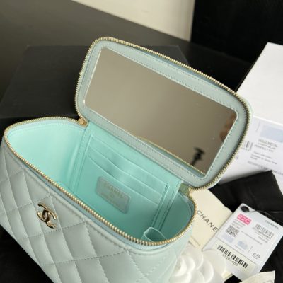 Alternative view of Wholesale Luxury Chanel 22 Cyanine Ap2199