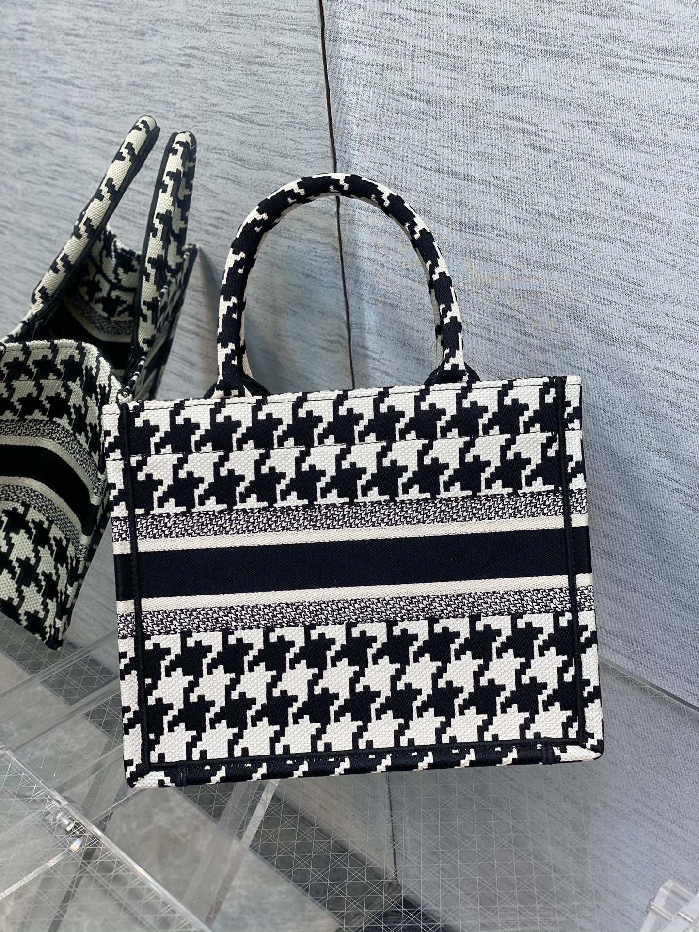 Wholesale Luxury Dior Book Tote Medium Black Macro Houndstooth Embroidery M1296Ztqt_M911 - Image 5