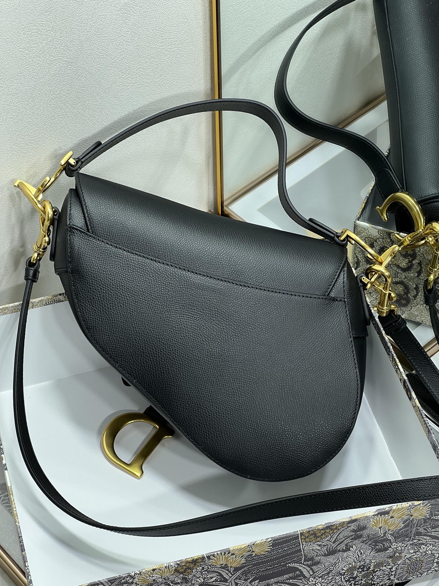Wholesale Luxury Dior Saddle Bag Black Grained Calfskin M0455Cbaa_M900 - Image 4