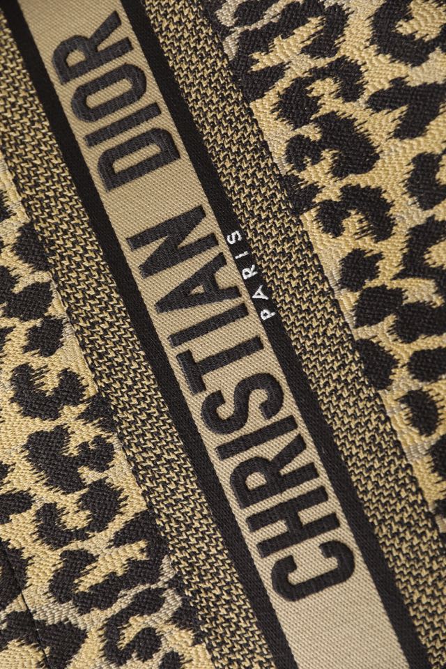 Wholesale Luxury Dior Book Tote Medium Beige Multicolor Mizza Embroidery M1296Zrhm_M918 - Image 7
