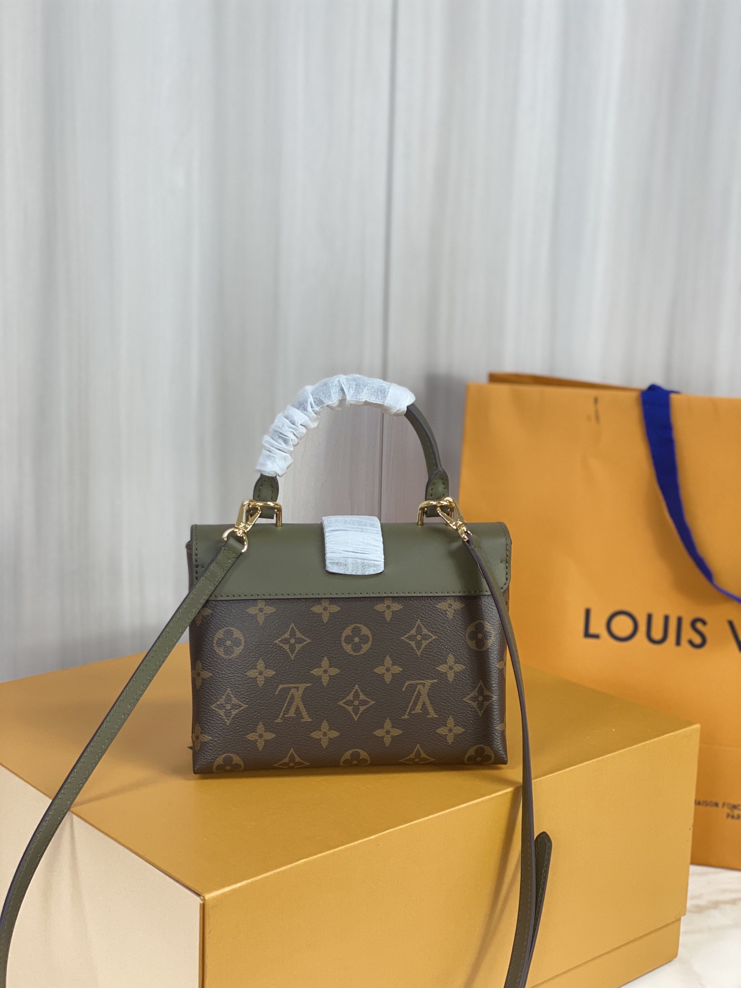 Wholesale Luxury Louis Vuitton Locky Bb M44797 - Image 6
