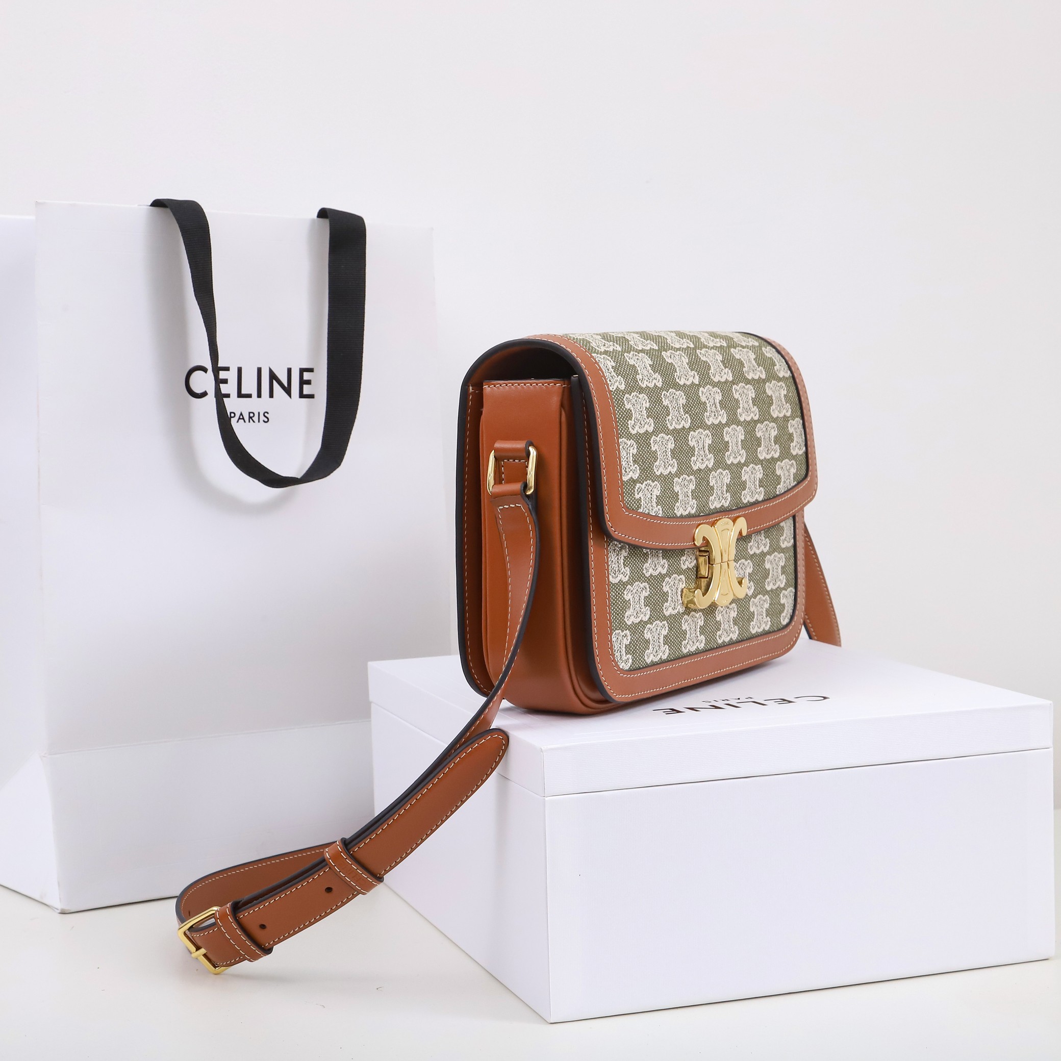 Wholesale Luxury Celine Classique Triomphe Bag - Image 8