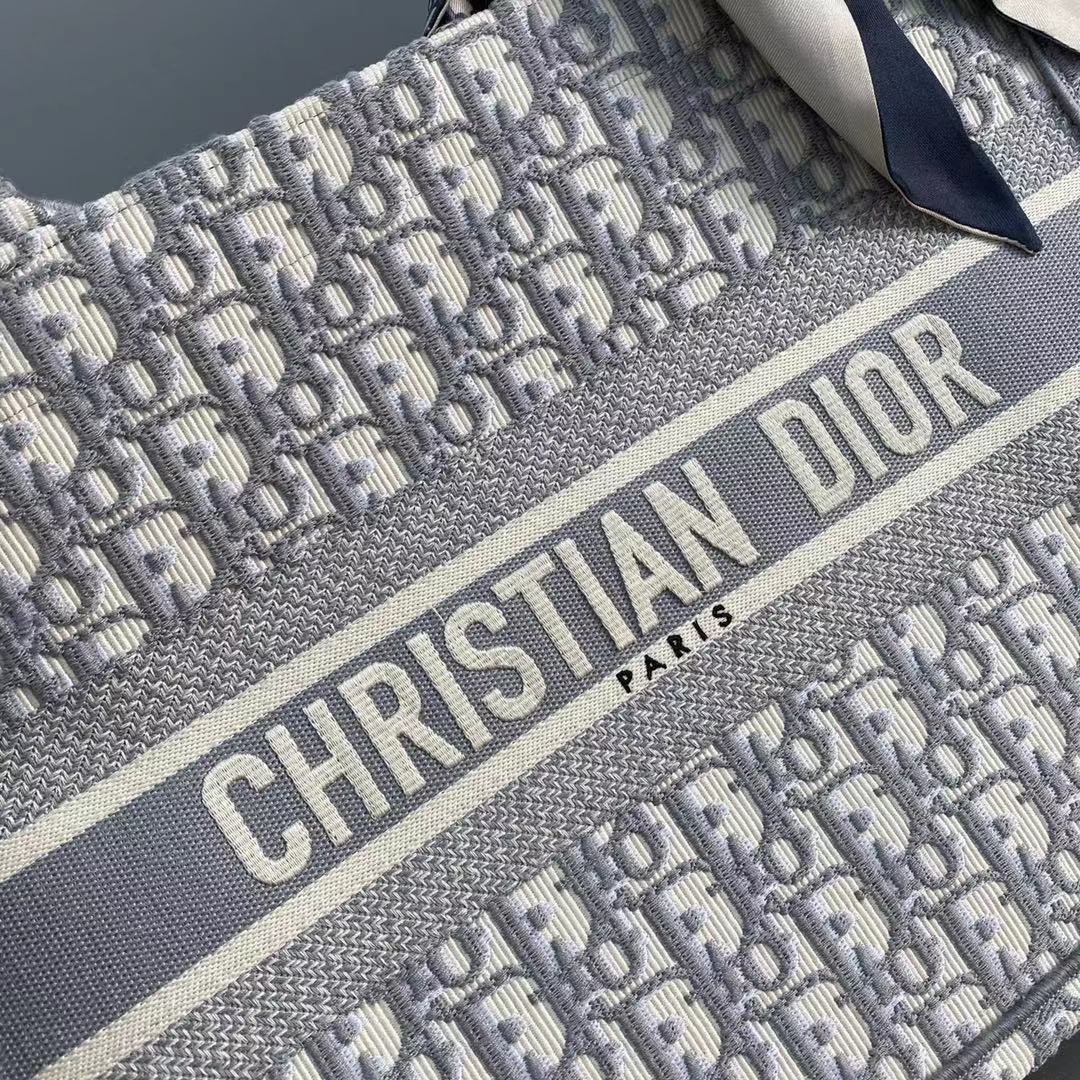 Wholesale Luxury Dior Book Tote Medium Gray Dior Oblique Embroidery M1296Zriw_M932 - Image 8