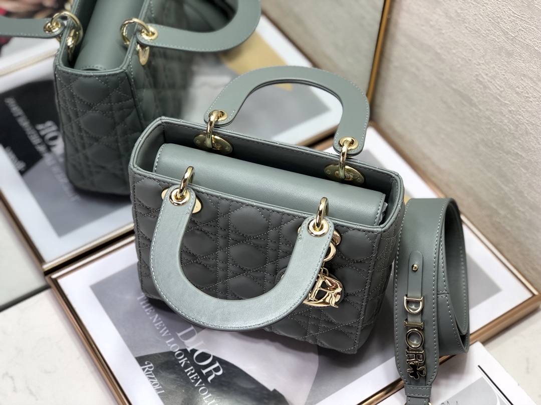 Wholesale Luxury Dior Medium Lady Dior Bag Cloud Blue Patent Cannage Calfskin M0565Owcb_M81B - Image 3