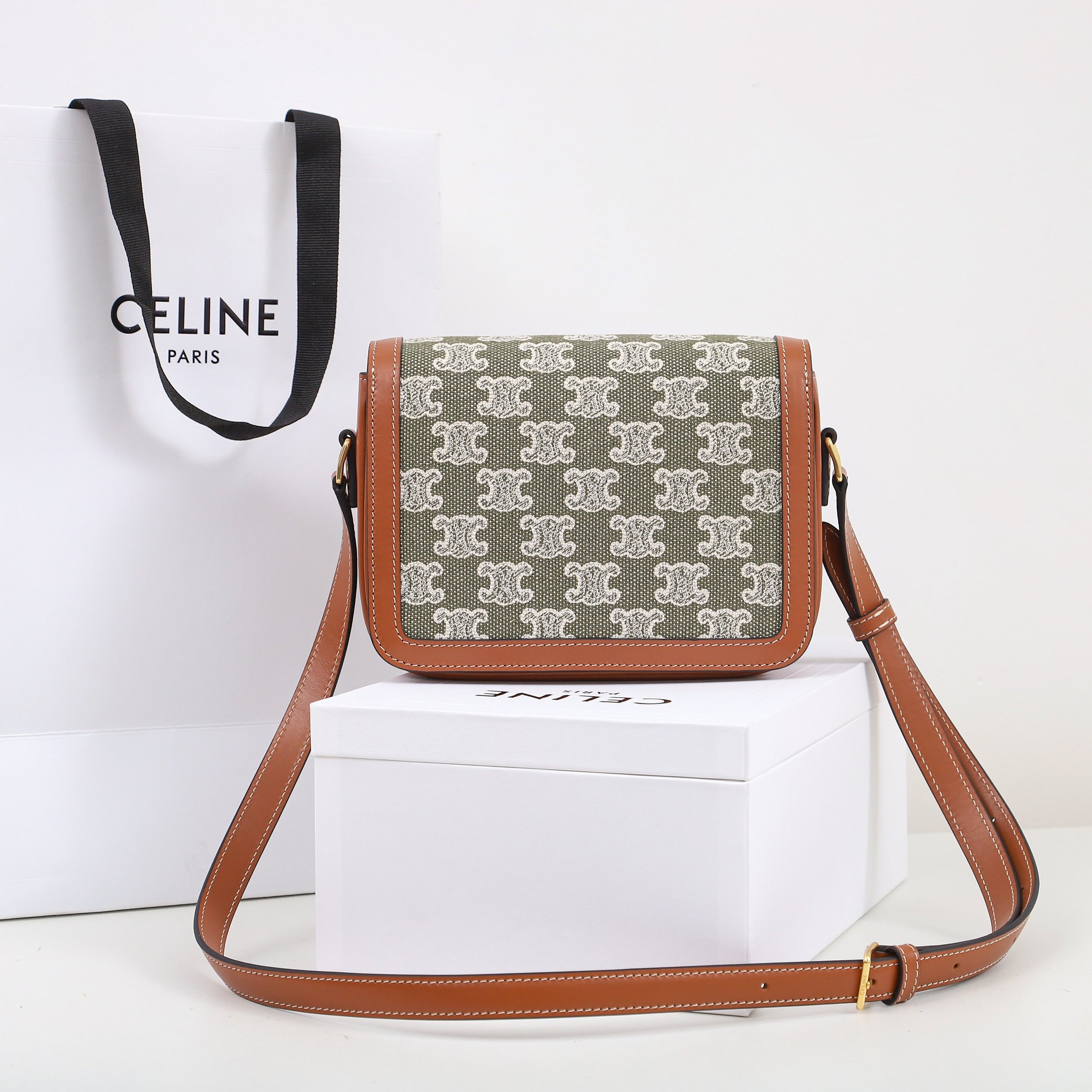 Wholesale Luxury Celine Classique Triomphe Bag - Image 9