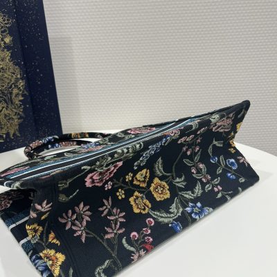 Alternative view of Wholesale Luxury Dior Book Tote Medium Black Multicolor Dior Petites Fleurs Embroidery M1296Zeau_M911