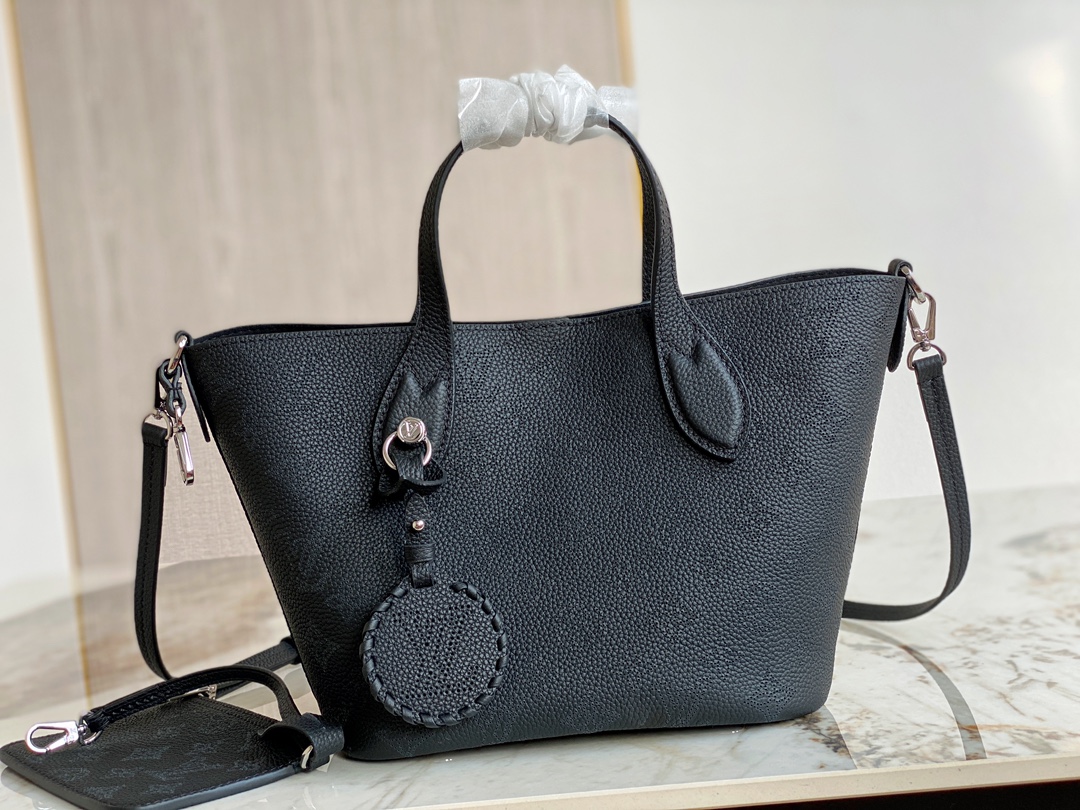 Wholesale Luxury Louis Vuitton Blossom Pm M21848