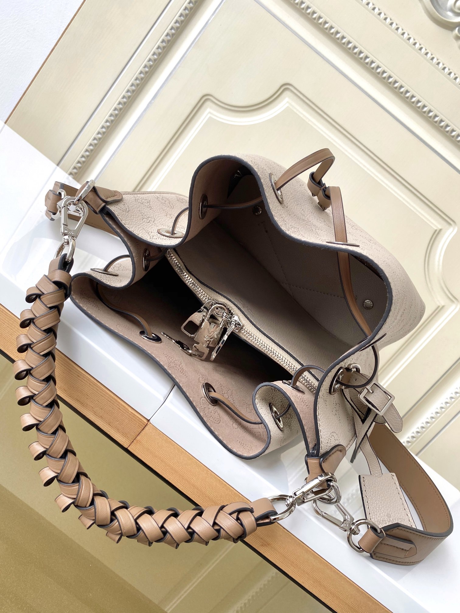 Wholesale Luxury Louis Vuitton Muria M55799 - Image 2