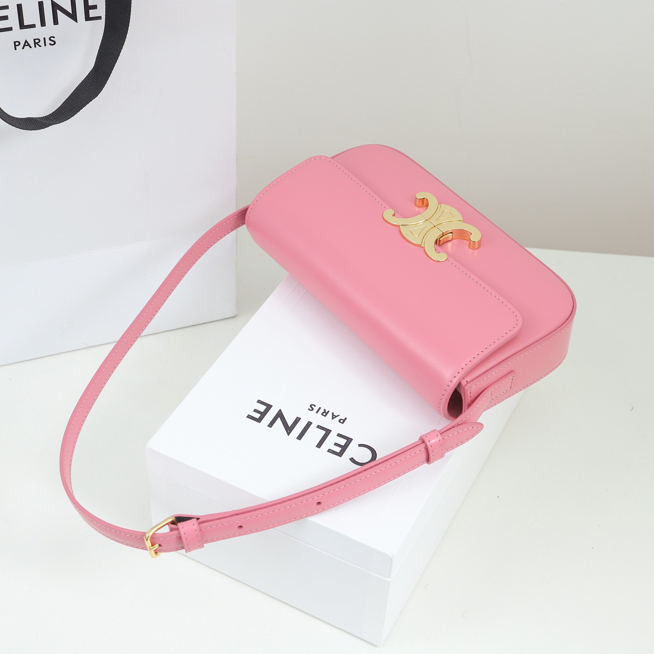 Wholesale Luxury Celine Shoulder Bag Triomphe In Shiny Calfskin Pink - Image 3