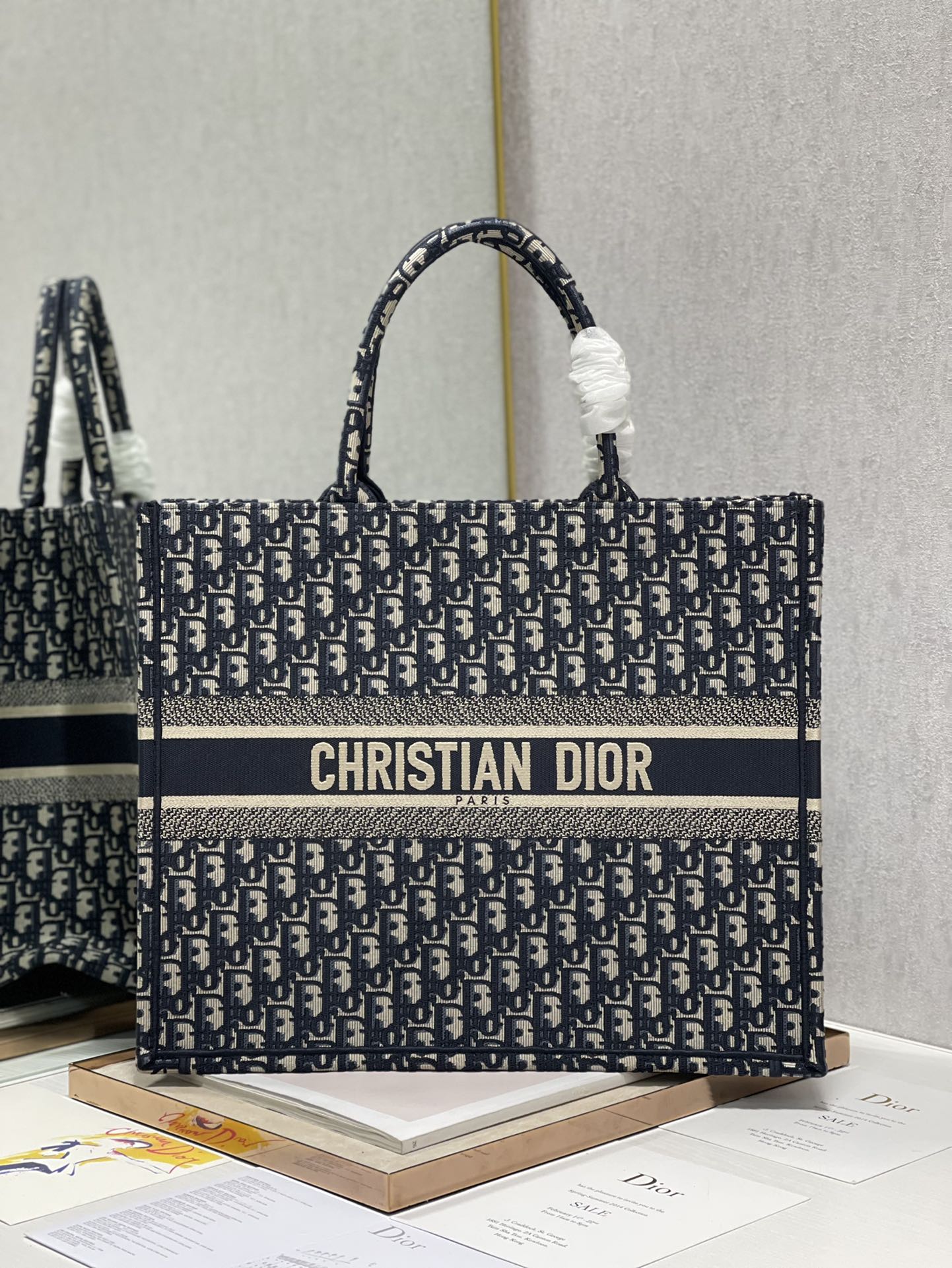 Wholesale Luxury Dior Book Tote Large Dior Book Tote M1296Zriw_M928
