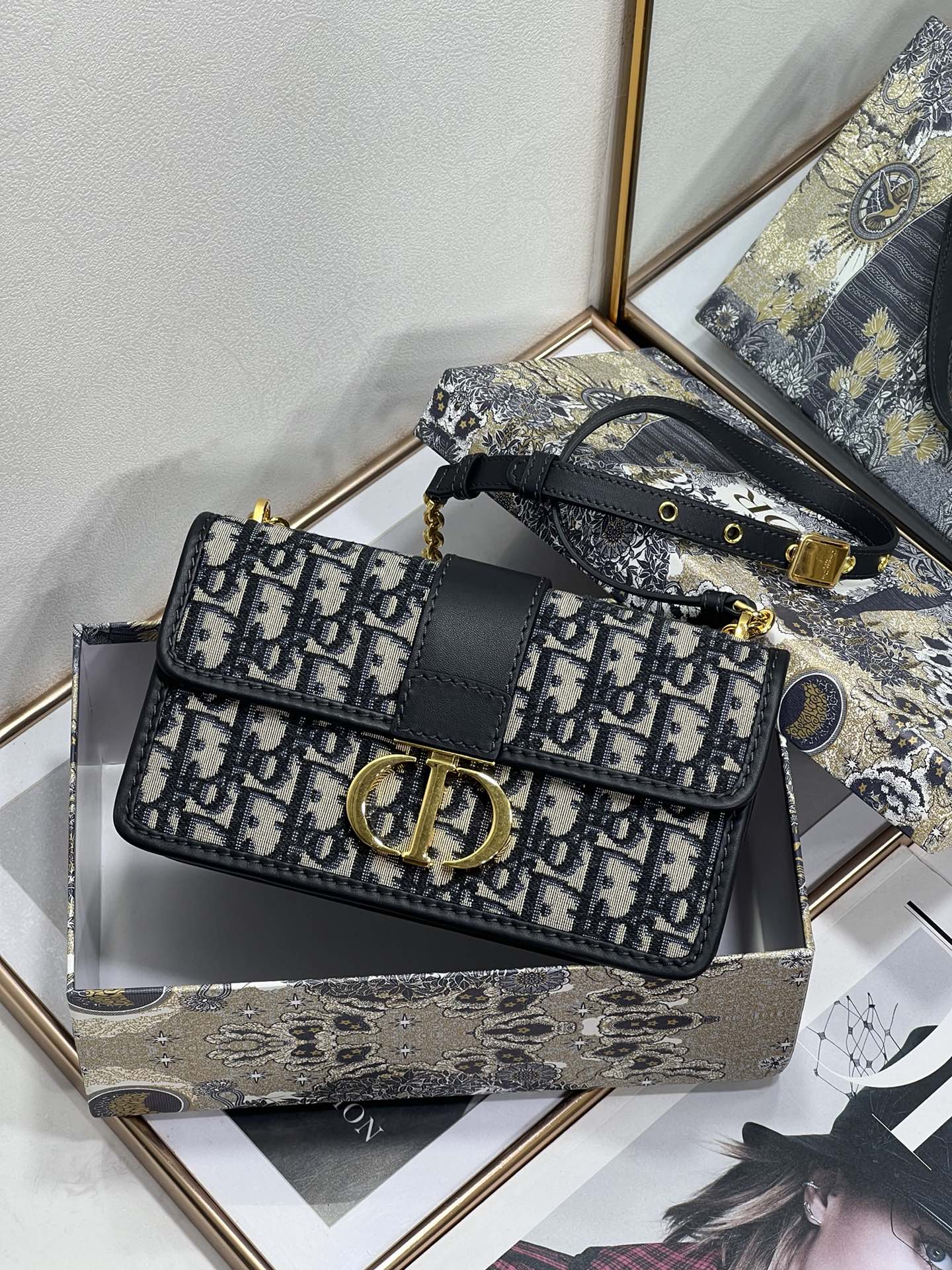 Wholesale Luxury Dior 30 Montaigne Bag Blue Dior Oblique Jacquard M9208Utzq_M928 - Image 3