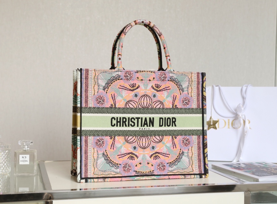 Wholesale Luxury Dior Book Tote Large Powder Pink Dior Jardin Magique Embroidery