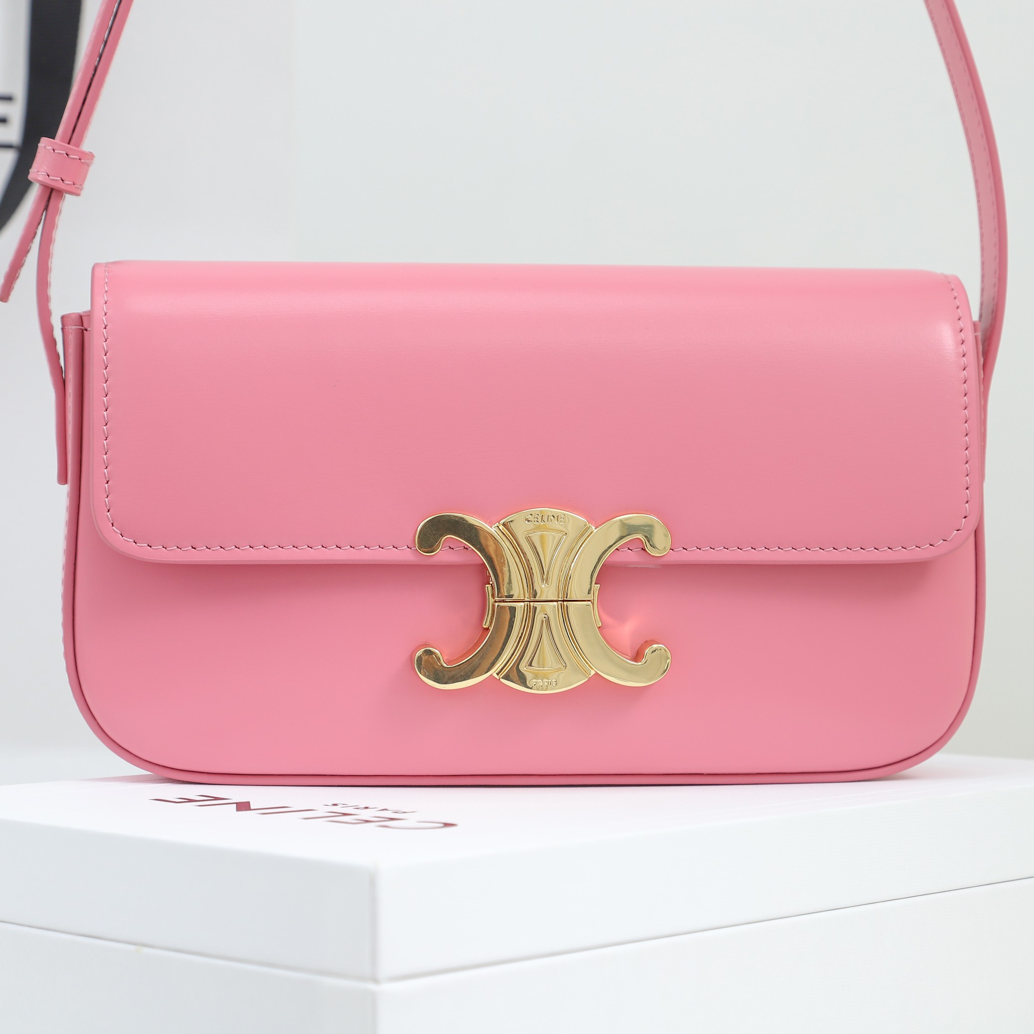 Wholesale Luxury Celine Shoulder Bag Triomphe In Shiny Calfskin Pink - Image 9