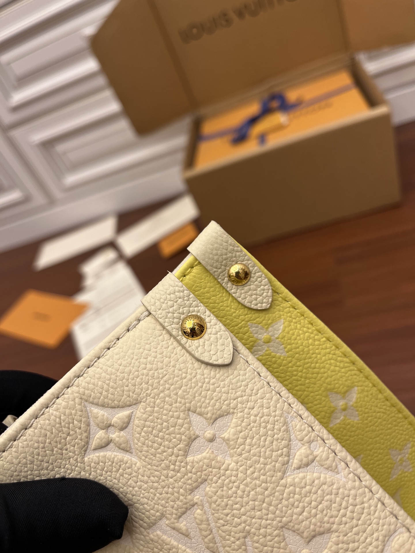 Wholesale Luxury Louis Vuitton Onthego Mm Rose Beige M46128 - Image 2