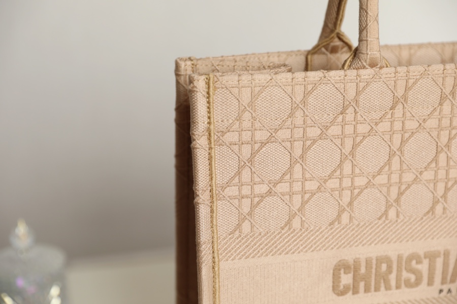 Wholesale Luxury Dior Book Tote Natural Cannage Raffia - Image 8