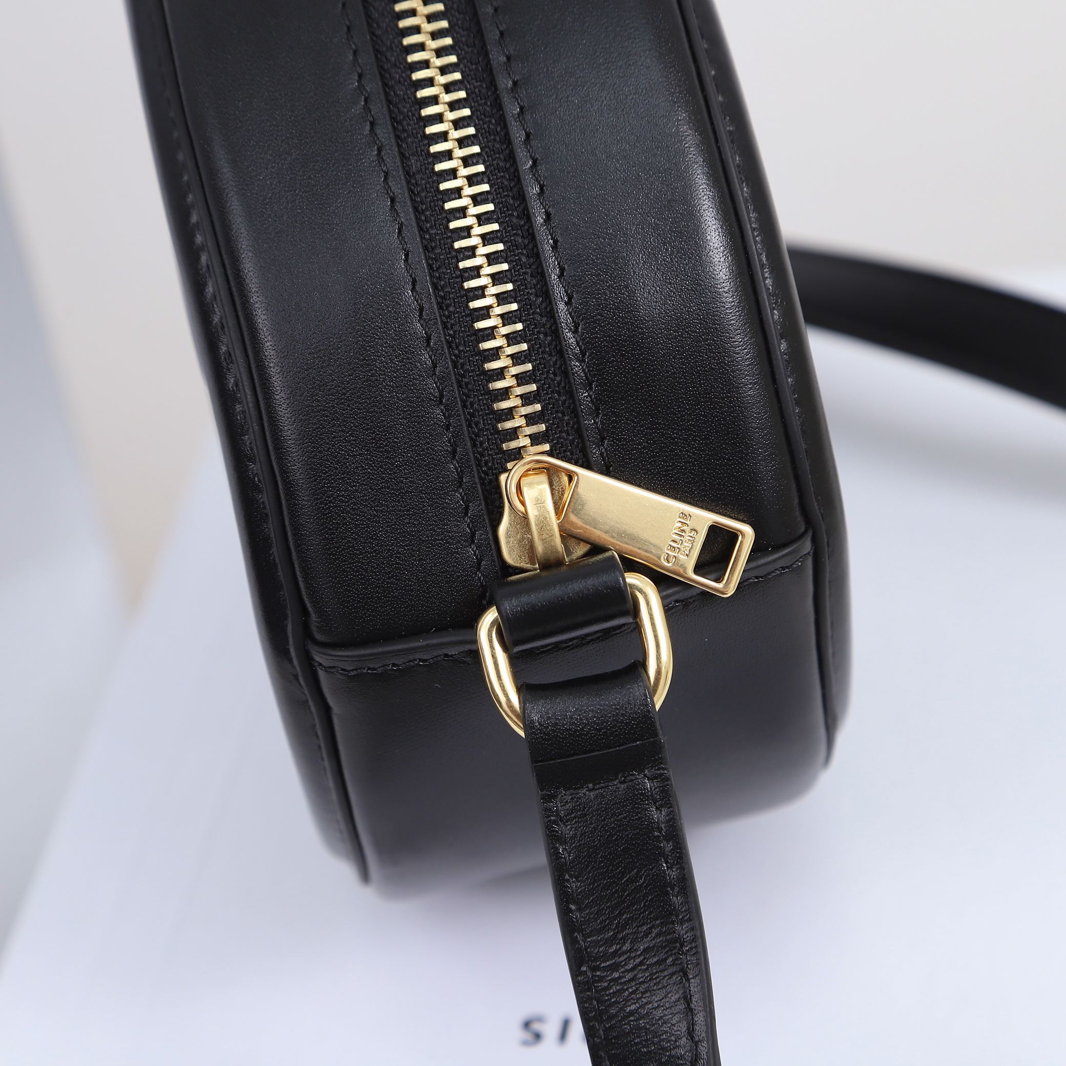 Wholesale Luxury Celine Oval Bag - Image 3