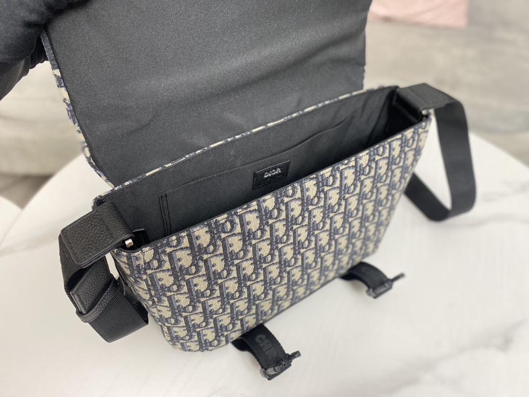 Wholesale Luxury Dior Explorer Messenger Bag 1Esme061Yky_H27E - Image 2