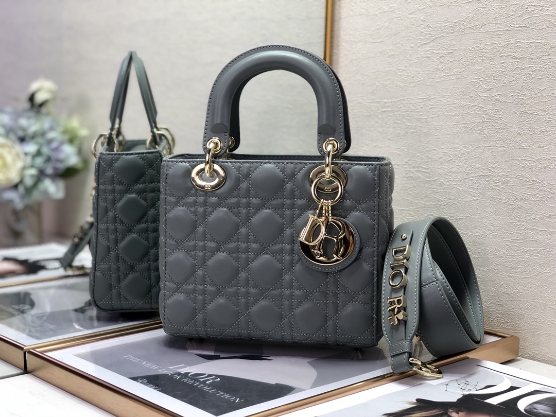 Wholesale Luxury Dior Medium Lady Dior Bag Cloud Blue Patent Cannage Calfskin M0565Owcb_M81B - Image 9