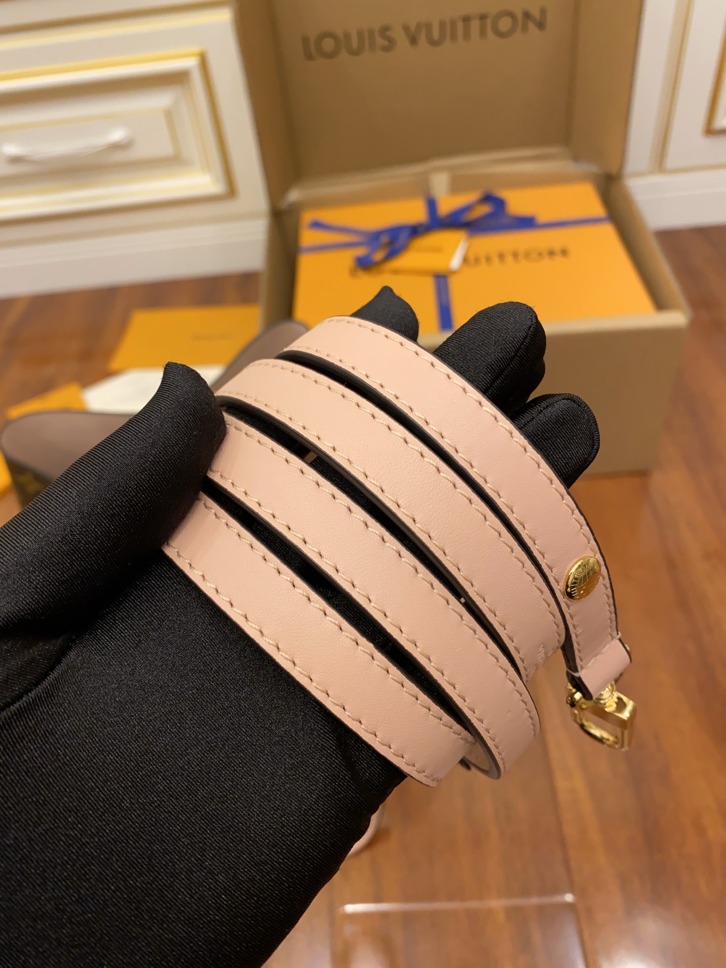 Wholesale Luxury Louis Vuitton Neonoe Mm M44022 - Image 9
