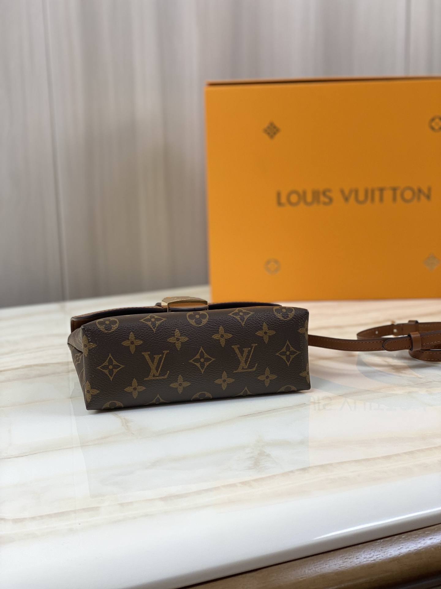 Wholesale Luxury Louis Vuitton Locky Bb M44654 - Image 5