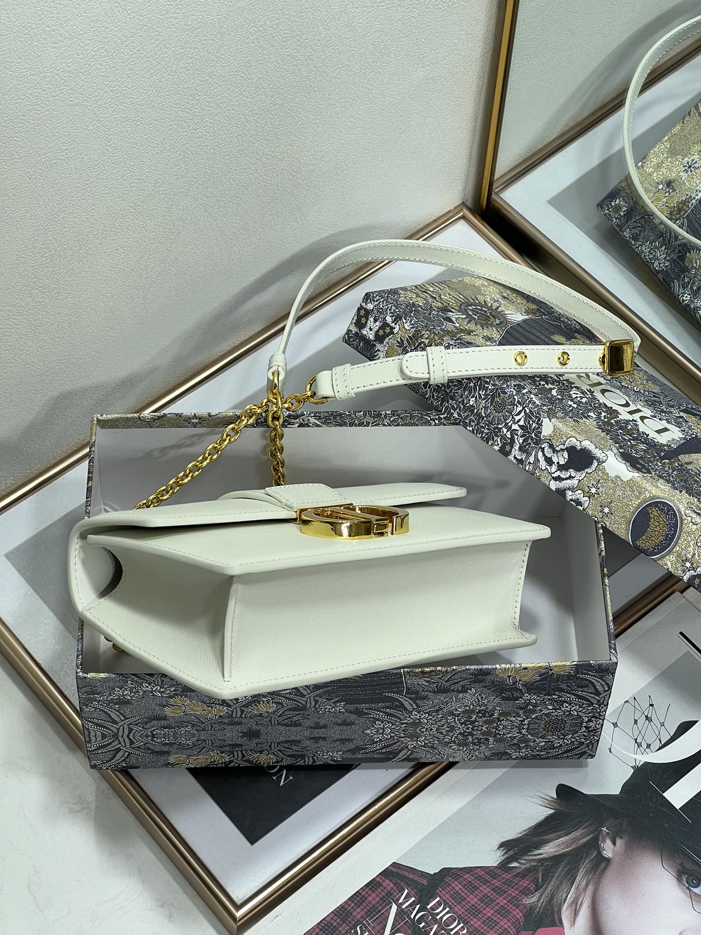 Wholesale Luxury Dior 30 Montaigne Bag White Box Calfskin S2110Umos_M991 - Image 4