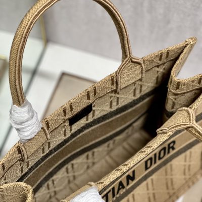 Alternative view of Wholesale Luxury Dior Book Tote Medium Natural Cannage Raffia M1296Zsqd_M925