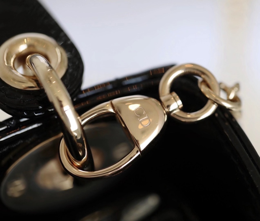 Wholesale Luxury Dior Mini Lady Dior Bag Black Patent Cannage Calfskin M0565Pwrt_M900A - Image 7
