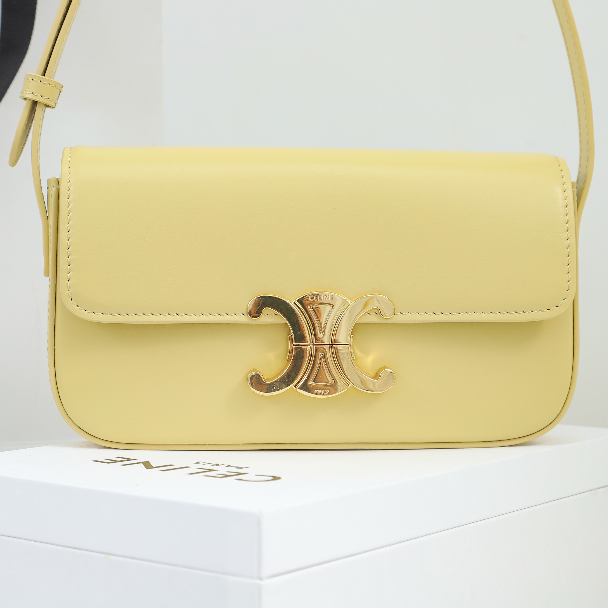 Wholesale Luxury Celine Shoulder Bag Triomphe In Shiny Calfskin Yellow - Image 5
