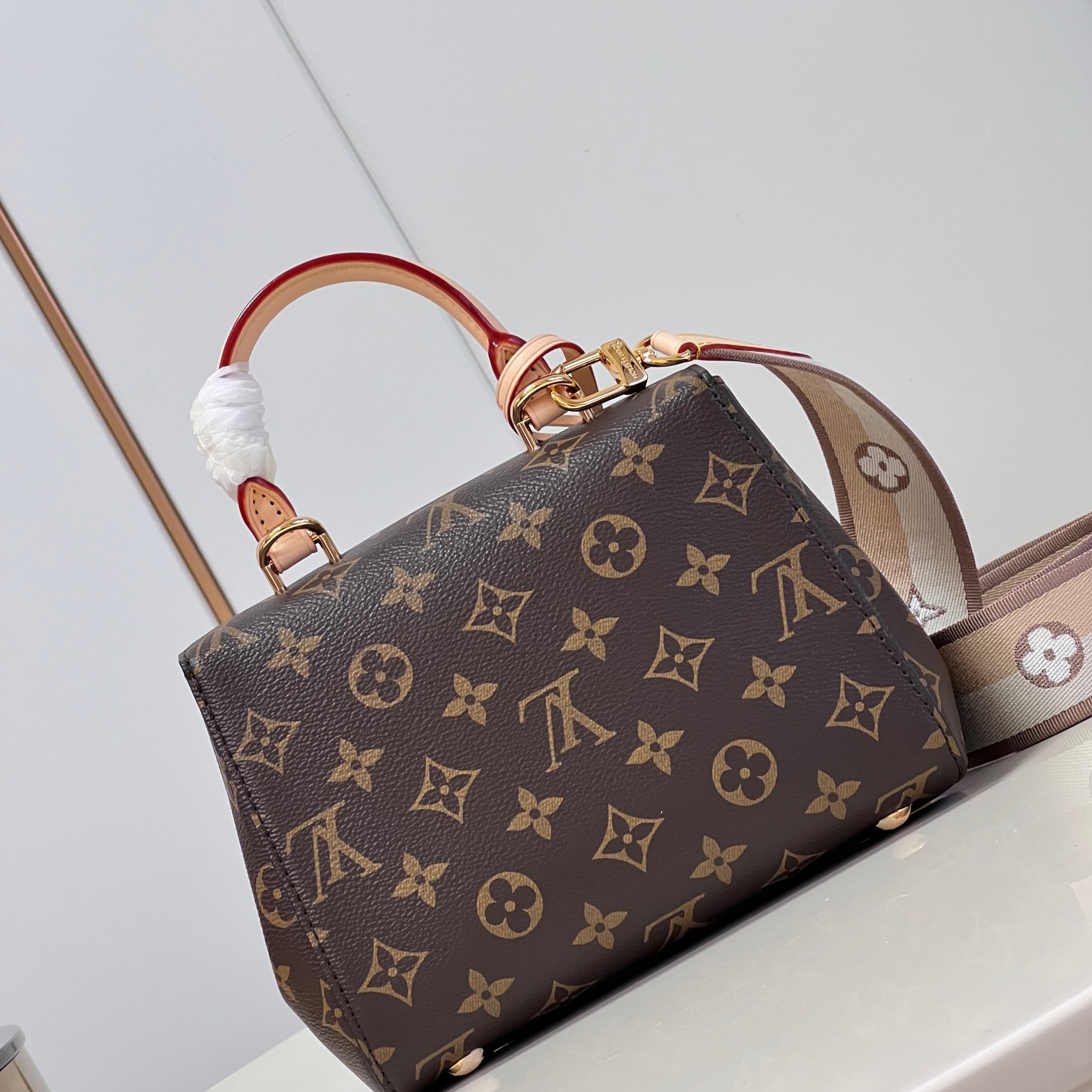 Wholesale Luxury Louis Vuitton Cluny Bb M46055 - Image 8
