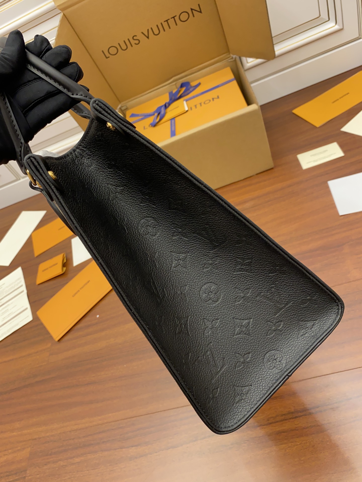 Wholesale Luxury Louis Vuitton Onthego Mm M45595 - Image 6