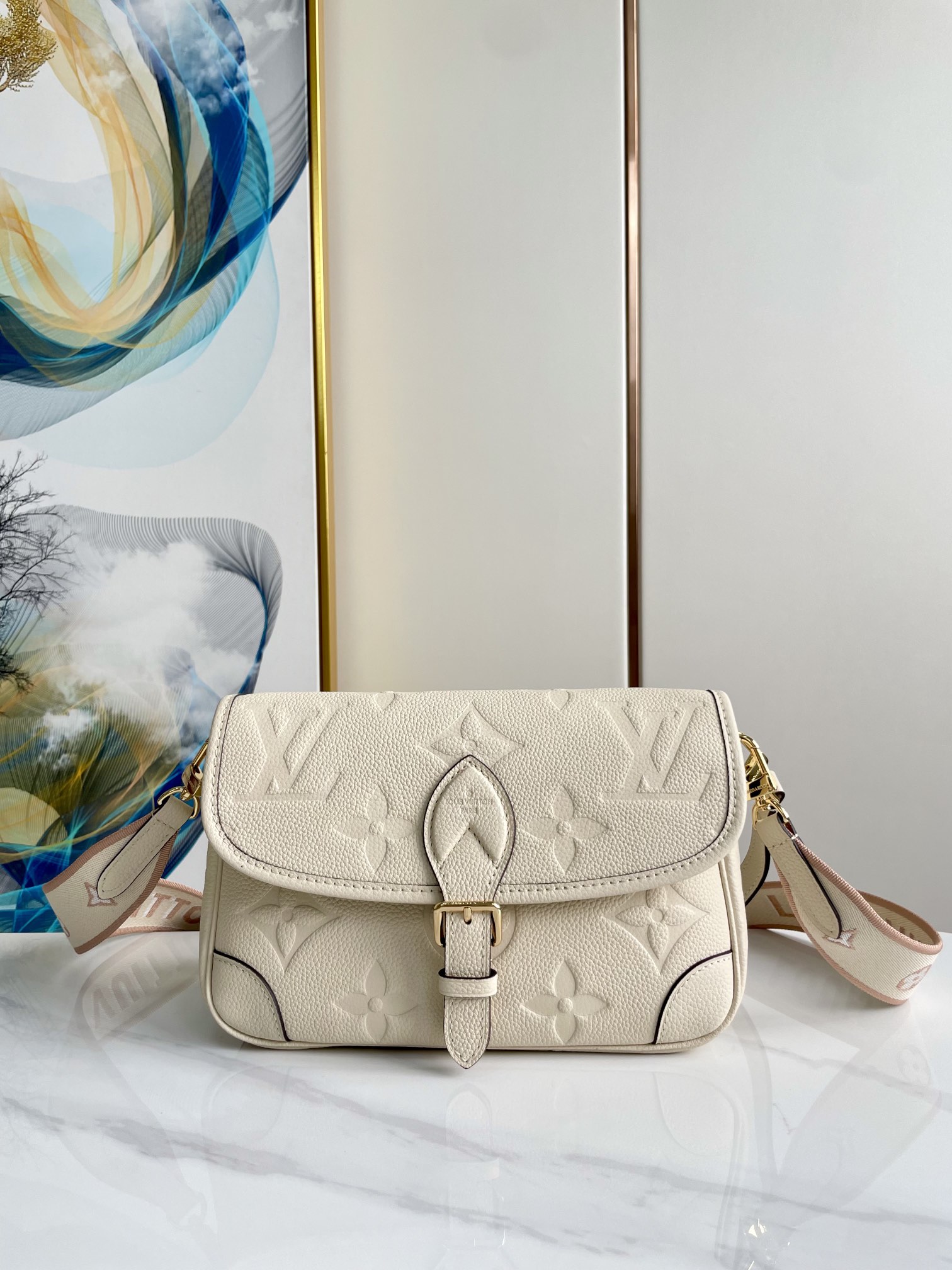 Wholesale Luxury Louis Vuitton Diane M46388